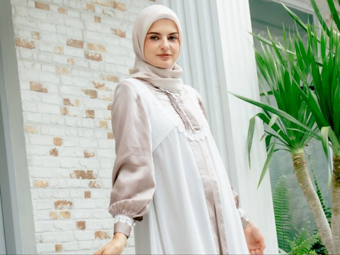 Kolaborasi dengan MYD Desainer Toera Imara Suguhkan Tren Fashion Muslim 2024