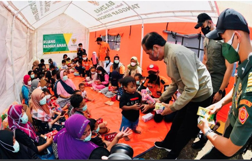 Pengakuan Warga Lereng Semeru ke Jokowi Sungguh Mengejutkan