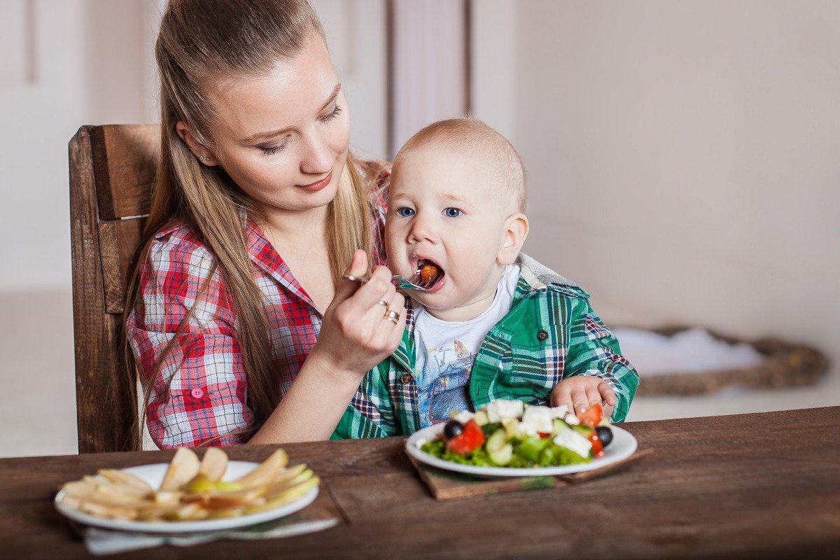 7 Makanan Paling Baik Untuk Membantu Perkembangan Otak Anak - Kwikku