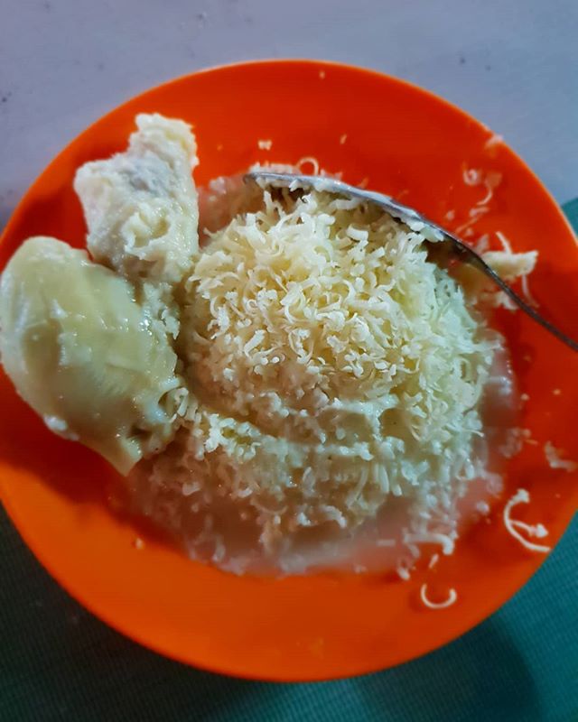 Pos Ketan Legenda Kwikku, Pos Ketan Legenda