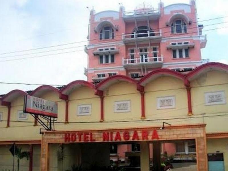 Hotel Niagara Kwikku, Hotel Niagara