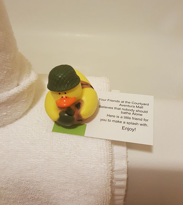 Bebek karet Kwikku, Bebek karet