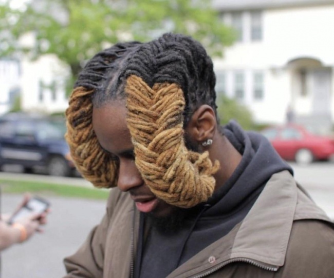 Rambut tanduk Kwikku, Rambut tanduk