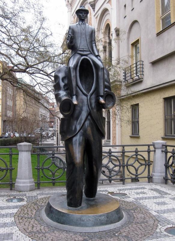 Statue of Franz Kafka Kwikku, Statue of Franz Kafka