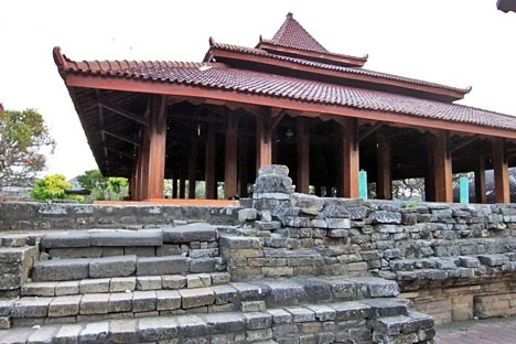 Candi Setono Gedong Kwikku, Candi Setono Gedong