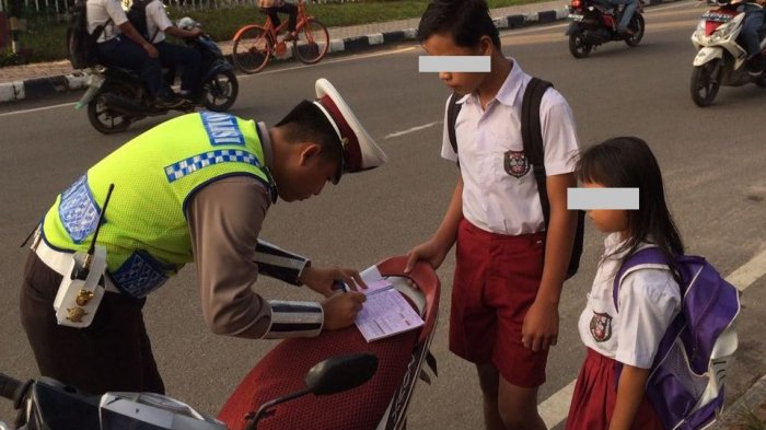 Kamu Belum Punya SIM dek Kwikku, Kamu Belum Punya SIM dek