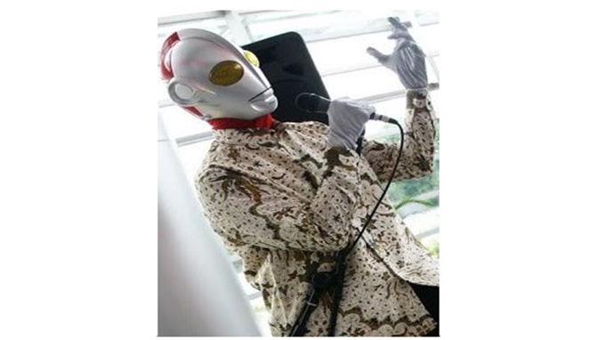 Ultraman Pidato Kwikku, Ultraman Pidato