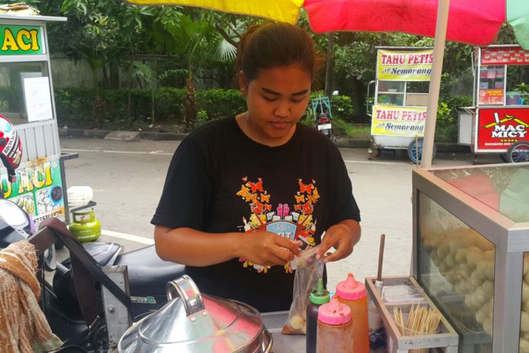 Alfiani Jualan Cilok Kwikku, Alfiani Jualan Cilok