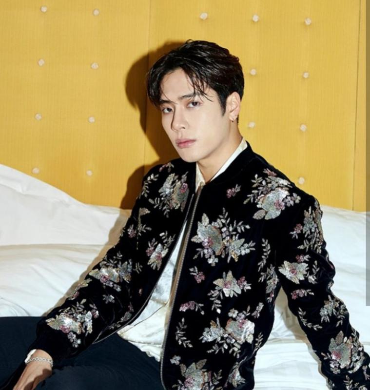 Selain anggar Jackson GOT juga jago bermain basket Ia sengaja tampil keren untuk mendapat perhatian dari anak perempuan saat masih sekolah Kwikku, Selain anggar Jackson GOT juga jago bermain basket Ia sengaja tampil keren untuk mendapat perhatian dari anak perempuan saat masih sekolah