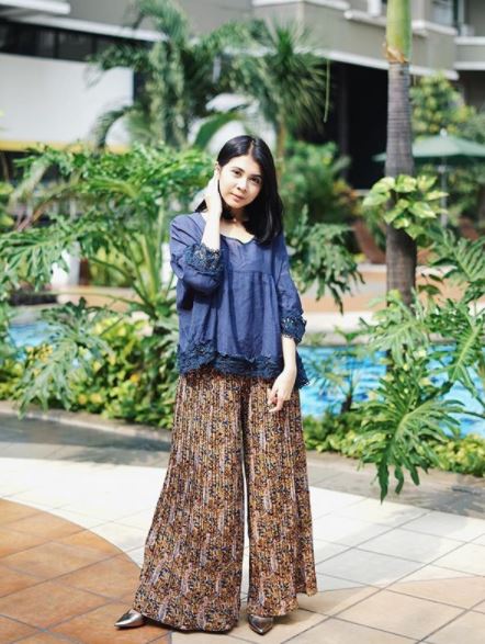 Lebih Santai dengan Blouse dan Pants Kwikku, Lebih Santai dengan Blouse dan Pants
