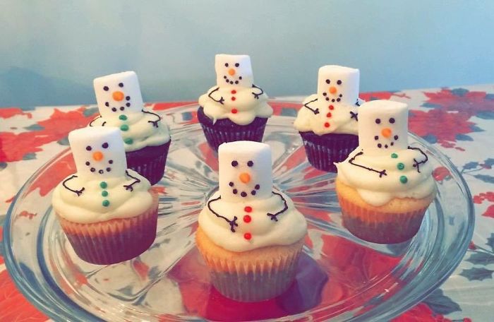 Marshmello cupcakes dan cream berbentuk boneka salju jadikan suasana kumpul seolah ditemani saljusalju yang dingin Kwikku, Marshmello cupcakes dan cream berbentuk boneka salju jadikan suasana kumpul seolah ditemani saljusalju yang dingin