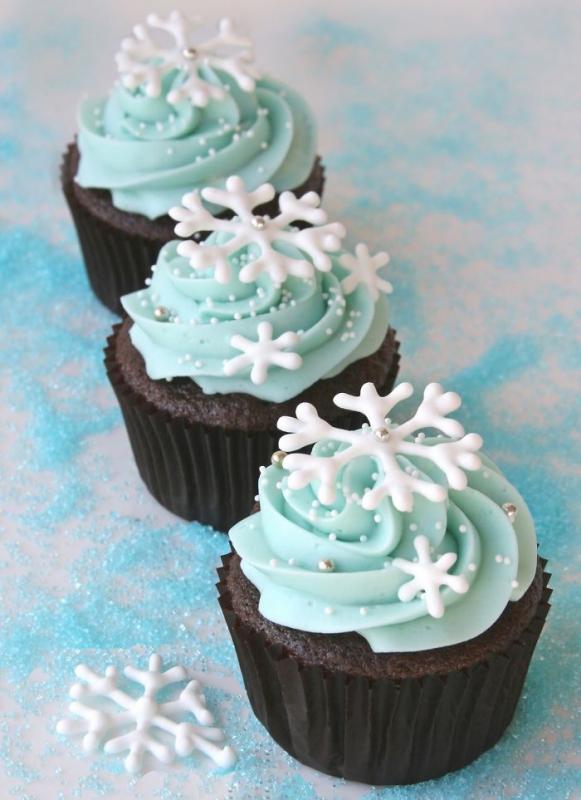 Snowflakes cupcakes warna birunya yang cantik buat berkumpul bersama keluarga semakin hangat Kwikku, Snowflakes cupcakes warna birunya yang cantik buat berkumpul bersama keluarga semakin hangat