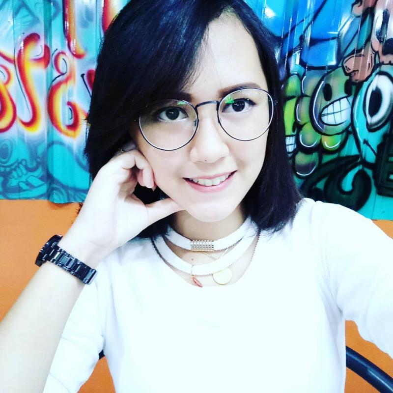 Happy Asmara senyumnya emang benarbenar bikin happy Kwikku, Happy Asmara senyumnya emang benarbenar bikin happy