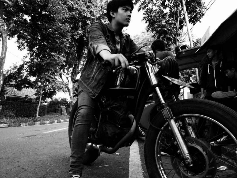 Kalau naik motor gede gini cocok nggak jadi Dilan Kwikku, Kalau naik motor gede gini cocok nggak jadi Dilan
