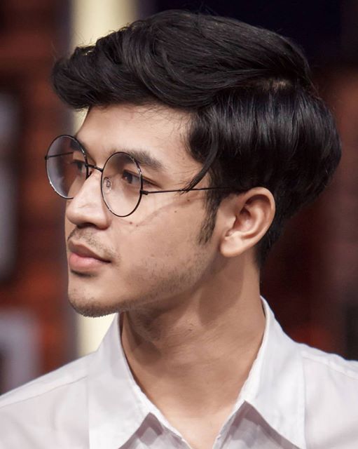 Ia terpilih memerankan sosok Nandan dalam film Dilan Begini sosoknya saat memerankan si ketua kelas Kwikku, Ia terpilih memerankan sosok Nandan dalam film Dilan Begini sosoknya saat memerankan si ketua kelas