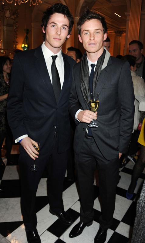 Eddie Redmayne dan adik kandungnya Tom Kwikku, Eddie Redmayne dan adik kandungnya Tom