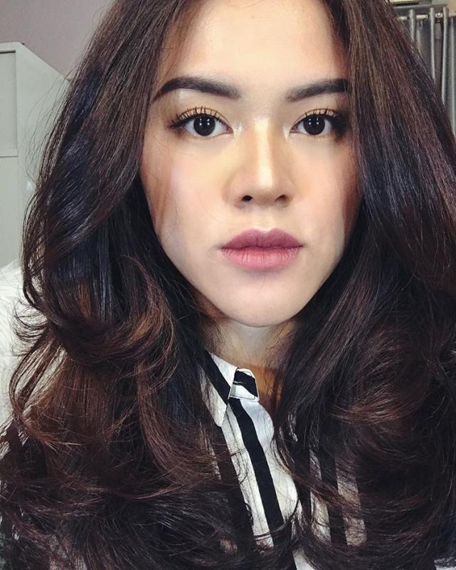 Adinda memiliki model rambut yang sama dengan Raisa Kwikku, Adinda memiliki model rambut yang sama dengan Raisa