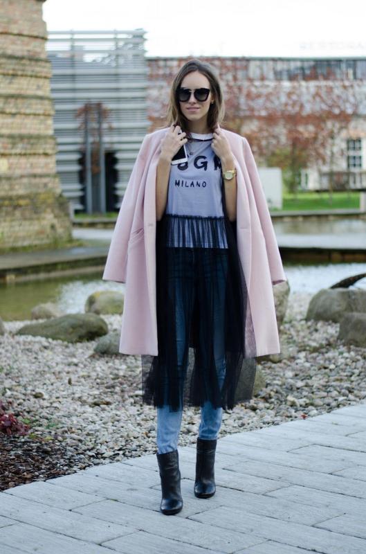 Tshirt with tulle memberikan gaya street lebih bervariasi Kwikku, Tshirt with tulle memberikan gaya street lebih bervariasi