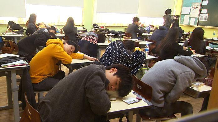 Korea dan Amerika terkenal ketat dalam bidang pendidikan Bahkan setiap minggunya para siswa mendapati hingga kuis dan pekerjaan rumah setiap hari Kwikku, Korea dan Amerika terkenal ketat dalam bidang pendidikan Bahkan setiap minggunya para siswa mendapati hingga kuis dan pekerjaan rumah setiap hari