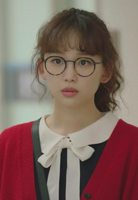 Jin Ki Joo pemeran utama wanita Kwikku, Jin Ki Joo pemeran utama wanita