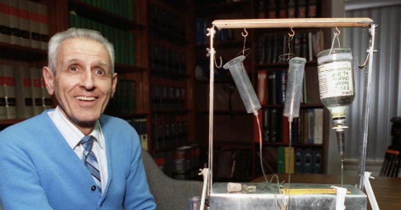 Jack Kevorkian Kwikku, Jack Kevorkian