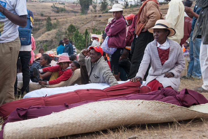 Prosesi Ritual Famadihana di Madagaskar Kwikku, Prosesi Ritual Famadihana di Madagaskar
