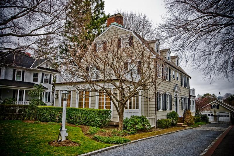 Rumah Keluarga Lutz di Amerika Serikat untuk Film Amityville Kwikku, Rumah Keluarga Lutz di Amerika Serikat untuk Film Amityville
