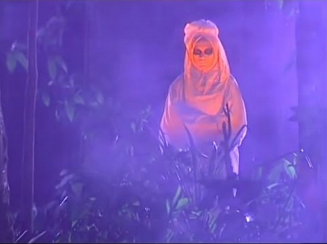 Jadi Pocong Kwikku, Jadi Pocong