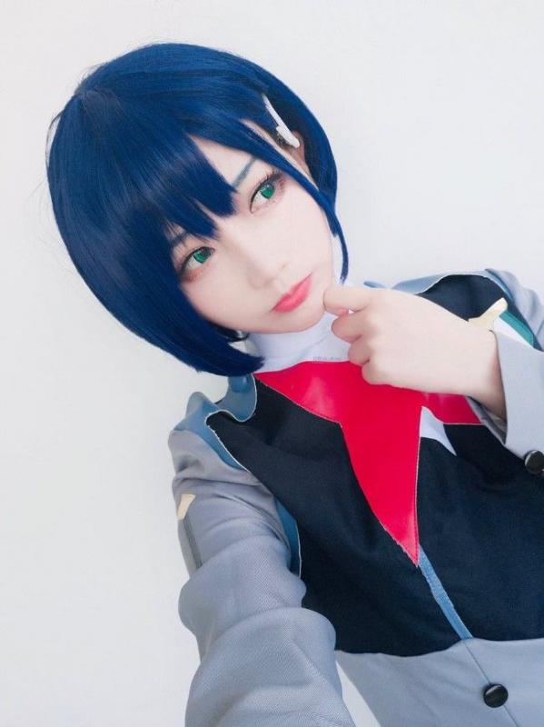 Cosplay Ichigo in Uniform by Rakuko Kwikku, Cosplay Ichigo in Uniform by Rakuko