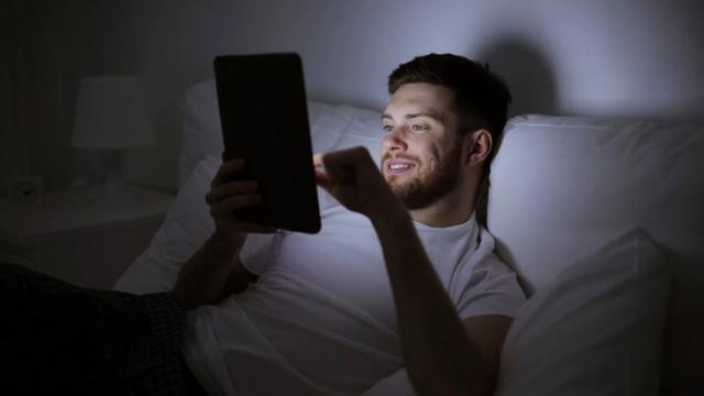 Suka bergadang di malam hari Kwikku, Suka bergadang di malam hari