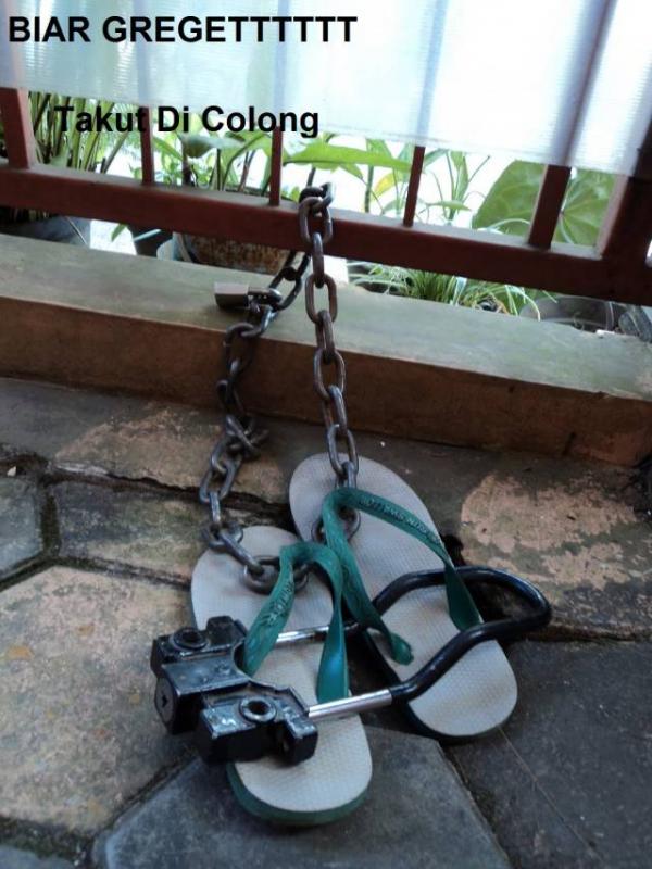 Menjaga barang dengan menguncinya dengan gembok ganda itu hal yang biasa Lakukanlah tips yang satu ini sekarang juga Kwikku, Menjaga barang dengan menguncinya dengan gembok ganda itu hal yang biasa Lakukanlah tips yang satu ini sekarang juga