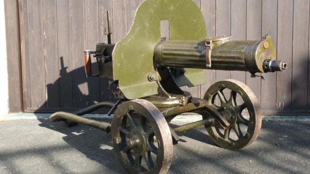 Maxim Machine Gun Kwikku, Maxim Machine Gun
