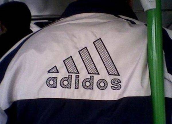 Ada juga nih yang satu ini Mungkin karena adidas terlalu melangit harganya sekarang Cina melakukan terobosan terbaru dengan menciptakan imitasi brand yang lebih murah yaitu adidos Kwikku, Ada juga nih yang satu ini Mungkin karena adidas terlalu melangit harganya sekarang Cina melakukan terobosan terbaru dengan menciptakan imitasi brand yang lebih murah yaitu adidos