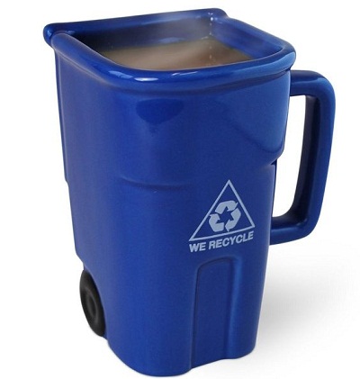 Ternyata tempat sampah bisa dijadikan tempat minum ya guys Eits Itu hanya bentuknya doang kok Sebenarnya ini adalah mug Kwikku, Ternyata tempat sampah bisa dijadikan tempat minum ya guys Eits Itu hanya bentuknya doang kok Sebenarnya ini adalah mug