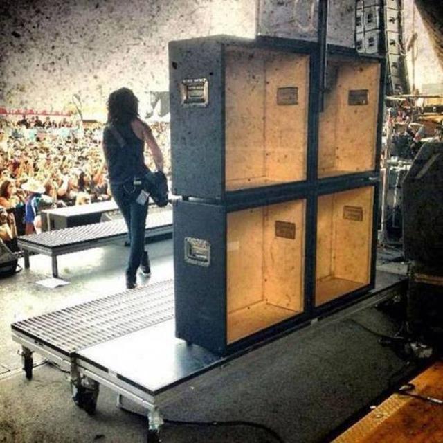 Lho kok Jadi selama ini soundbox pada setiap konser itu palsu Terus yang aslinya mana Kwikku, Lho kok Jadi selama ini soundbox pada setiap konser itu palsu Terus yang aslinya mana