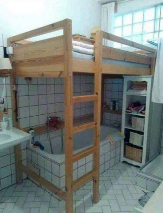 Absurd banget Kenapa juga dia bisa sampe mikir kayak gini Tidur bareng kecoak ini lah Kwikku, Absurd banget Kenapa juga dia bisa sampe mikir kayak gini Tidur bareng kecoak ini lah