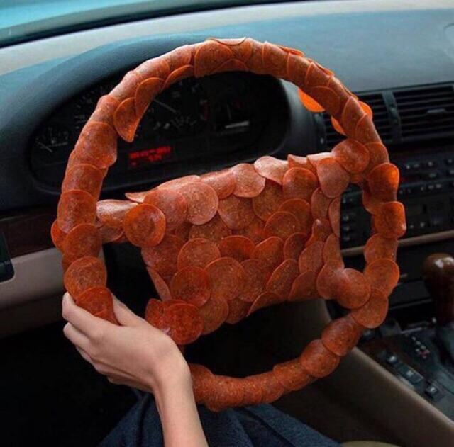 Bagi yang hobi nyemil di perjalanan kalian bisa contoh yang satu ini gak perlu lagi susahsusah pegang snack Kwikku, Bagi yang hobi nyemil di perjalanan kalian bisa contoh yang satu ini gak perlu lagi susahsusah pegang snack