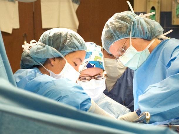 Para dokter di China ternyata memiliki ambisi kuat untuk melakukan transplantasi kepala manusia paling pertama di dunia Kwikku, Para dokter di China ternyata memiliki ambisi kuat untuk melakukan transplantasi kepala manusia paling pertama di dunia