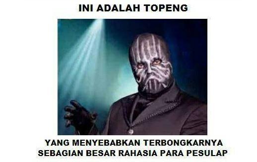 Ini adalah topeng yang telah banyak membongkar rahasia seseorang Dasar tukang bongkar rahasia orang lain Gak ada kerjaan banget sih jadi orang Kwikku, Ini adalah topeng yang telah banyak membongkar rahasia seseorang Dasar tukang bongkar rahasia orang lain Gak ada kerjaan banget sih jadi orang
