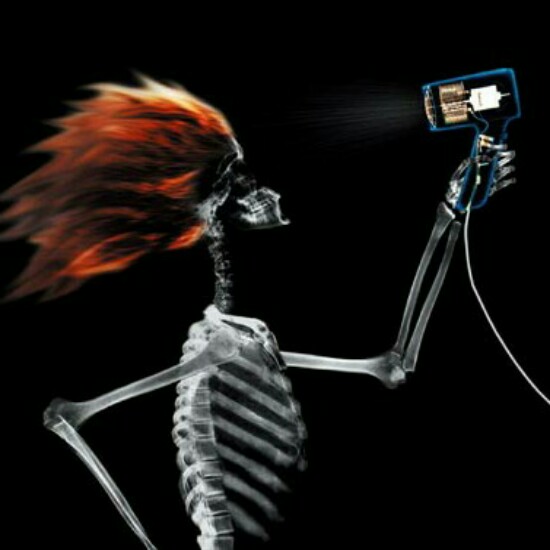 Nih jadinya jika manusia di ronsen ketika sedang menggunakan hair dryer guys wkwkwk Kwikku, Nih jadinya jika manusia di ronsen ketika sedang menggunakan hair dryer guys wkwkwk