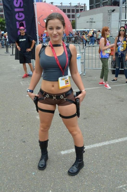 Cosplay yang satu ini memang sedang ngetren saat ini guys Kwikku, Cosplay yang satu ini memang sedang ngetren saat ini guys
