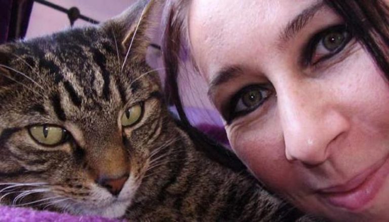 Barbarella Perempuan yang Menikah dengan Kucing Kwikku, Barbarella Perempuan yang Menikah dengan Kucing