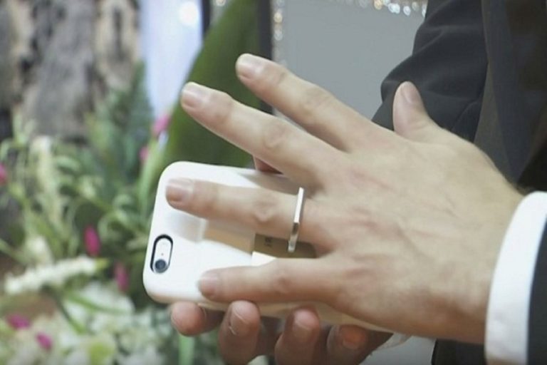 Menikah dengan Iphone Di Las Vegas Kwikku, Menikah dengan Iphone Di Las Vegas
