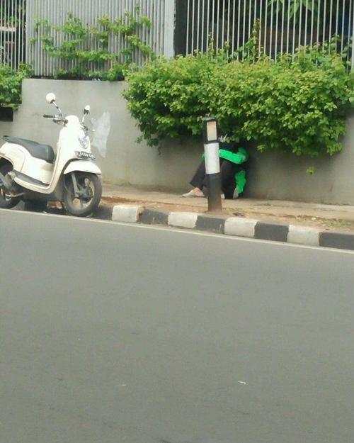 Hatihati loh om nanti motornya dimaling orang Kwikku, Hatihati loh om nanti motornya dimaling orang