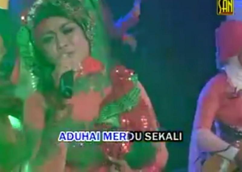 Ini adalah momen ketika dekatdekat menjelang buka puasa dan ketika mendengar suara adzan suaranya teredengar Kwikku, Ini adalah momen ketika dekatdekat menjelang buka puasa dan ketika mendengar suara adzan suaranya teredengar