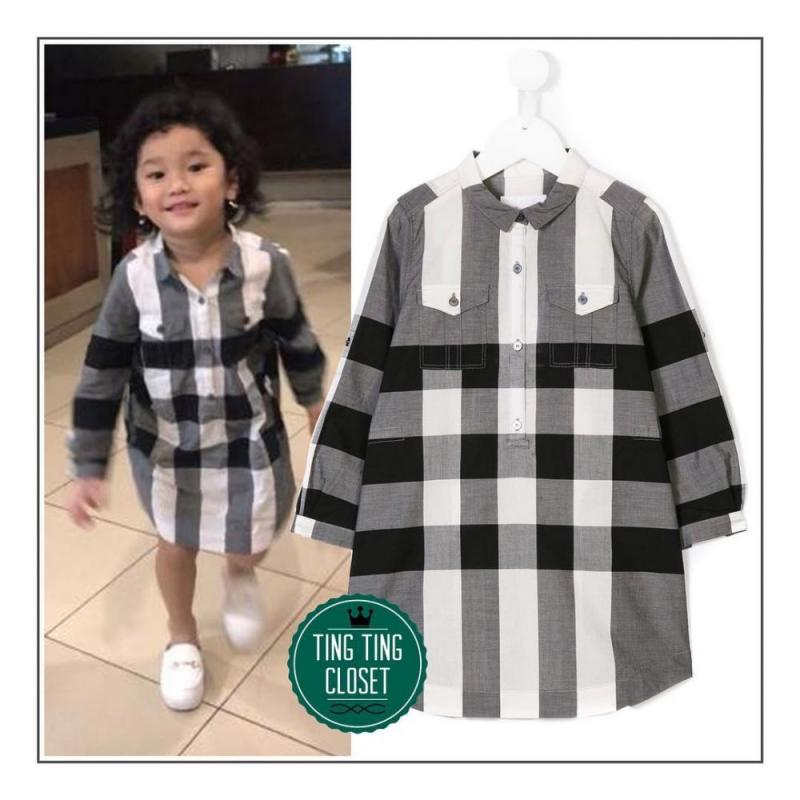 Siapa sih yang gak kenal sama anak dari pedangdut cantik Ayu Ting Ting ini Yup Bilqis Khumairah Razak juga sudah punya koleksi baju keluaran Burberry yang harganya Rp juta Hmmmm kirakira bekasnya kalo dijual laku berapa yah Kwikku, Siapa sih yang gak kenal sama anak dari pedangdut cantik Ayu Ting Ting ini Yup Bilqis Khumairah Razak juga sudah punya koleksi baju keluaran Burberry yang harganya Rp juta Hmmmm kirakira bekasnya kalo dijual laku berapa yah