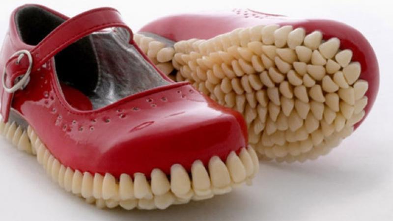 Apa jadinya kalo sepatu punya gigi Mungkin ini yang akan terjadi nih Kwikku, Apa jadinya kalo sepatu punya gigi Mungkin ini yang akan terjadi nih