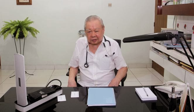 dr Lo Siauw Ging Kwikku, dr Lo Siauw Ging