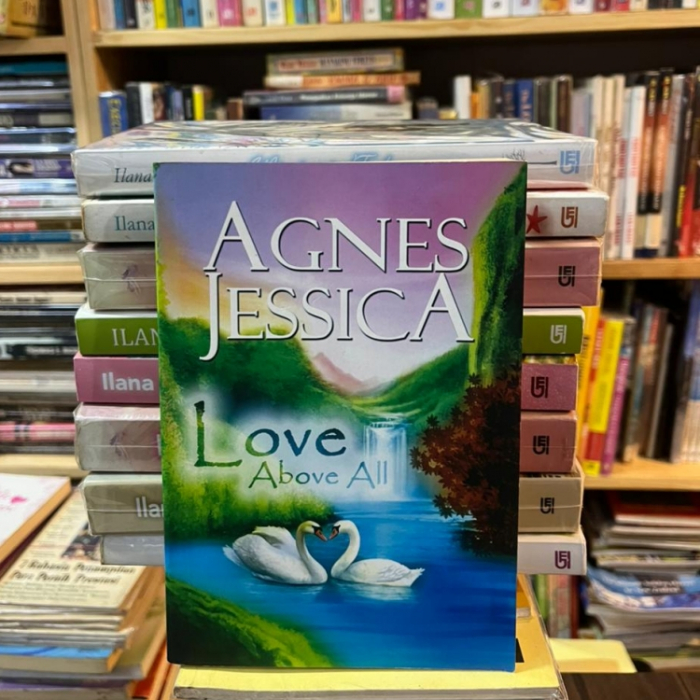 Buku Love Above All Oleh Agnes Jessica